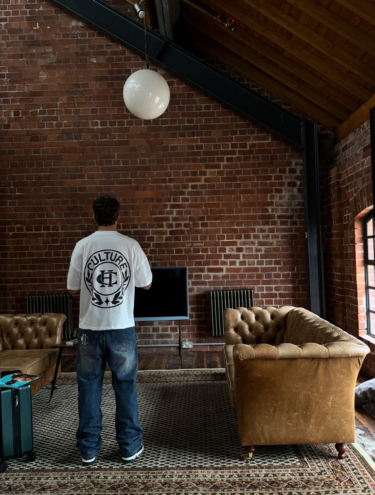 Culture Heritage - Executive Lounge Tee | White